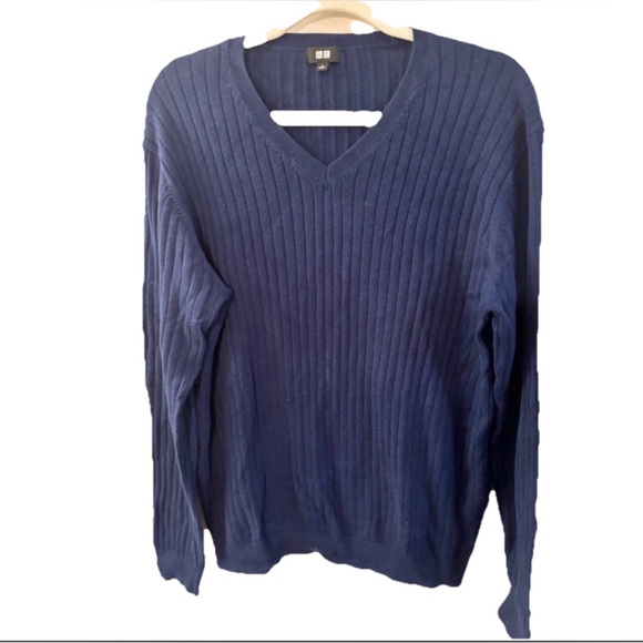 Uniqlo Other - Uniqlo V Neck Navy Blue Cotton And Cashmere Sweater Size Med